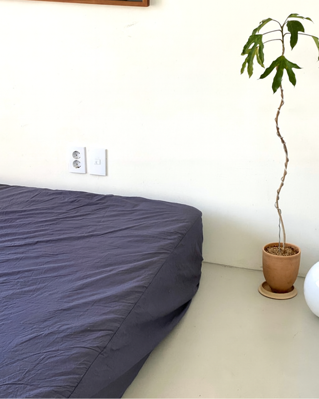 Washed Cotton Quilted Mattress Fitted Sheet – Navy