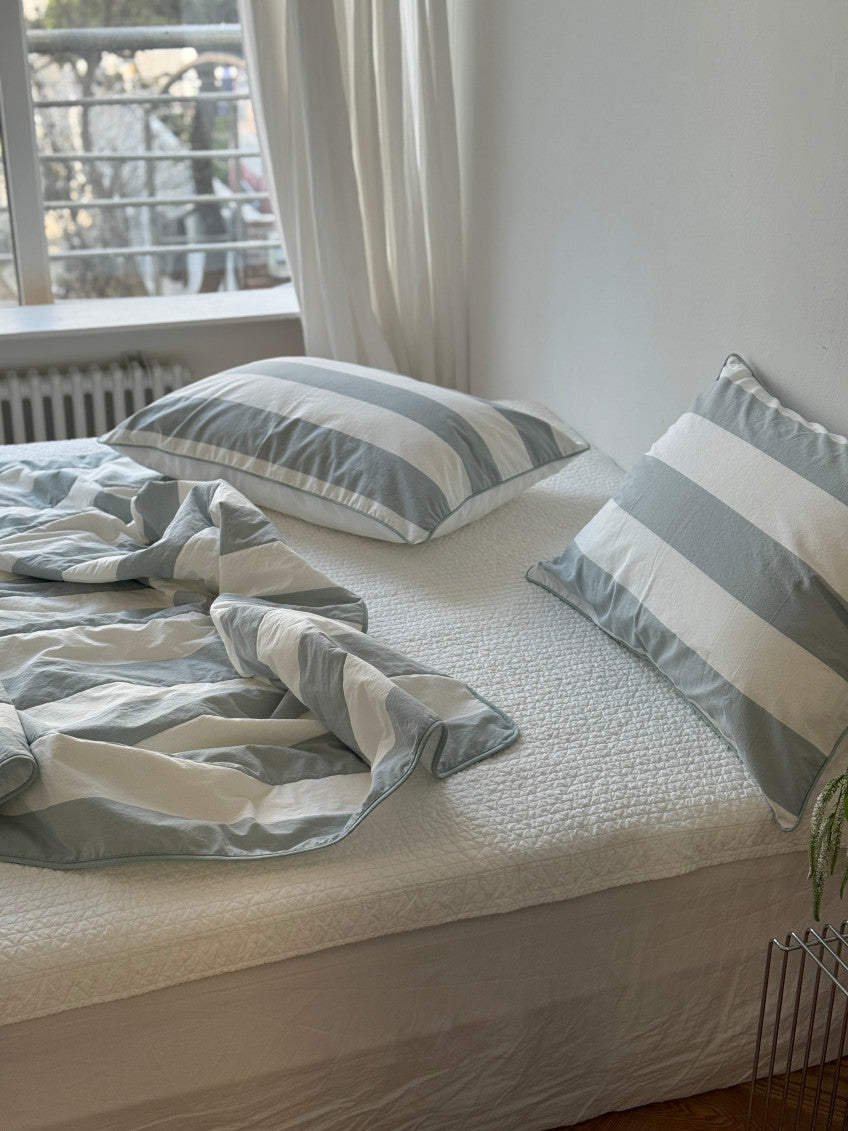 Cooling Reversible Comforter Set (Mint) – Cotton Front & Cooling Duralon Back Lightweight Summer Bedding Set
