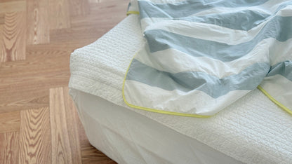 Cooling Reversible Comforter Set (Mint) – Cotton Front & Cooling Duralon Back Lightweight Summer Bedding Set